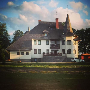 Hotels in Raiskums